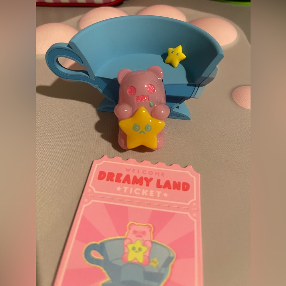 ShinWoo Ghost Bear Dreamy Land. Turn Right Teacups.